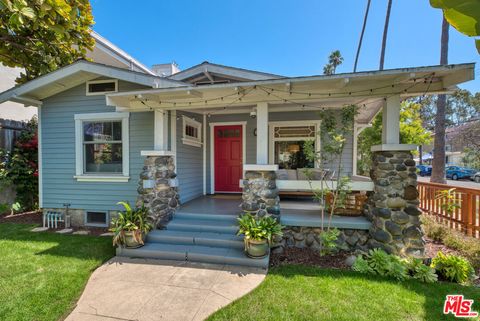 Photo of 600 San Juan Avenue, Venice, CA 90291 (MLS # 25605395) Photo of 600 San Juan Avenue, Venice, CA 90291 (MLS # 25605395)