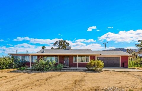 Photo of 61381 Alta Mura Dr, Joshua Tree, CA 92252 (MLS # JT26044438)