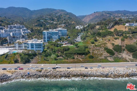 Photo of 17368 W Sunset BLVD #203A, Pacific Palisades, CA 90272 (MLS # SB26205460)