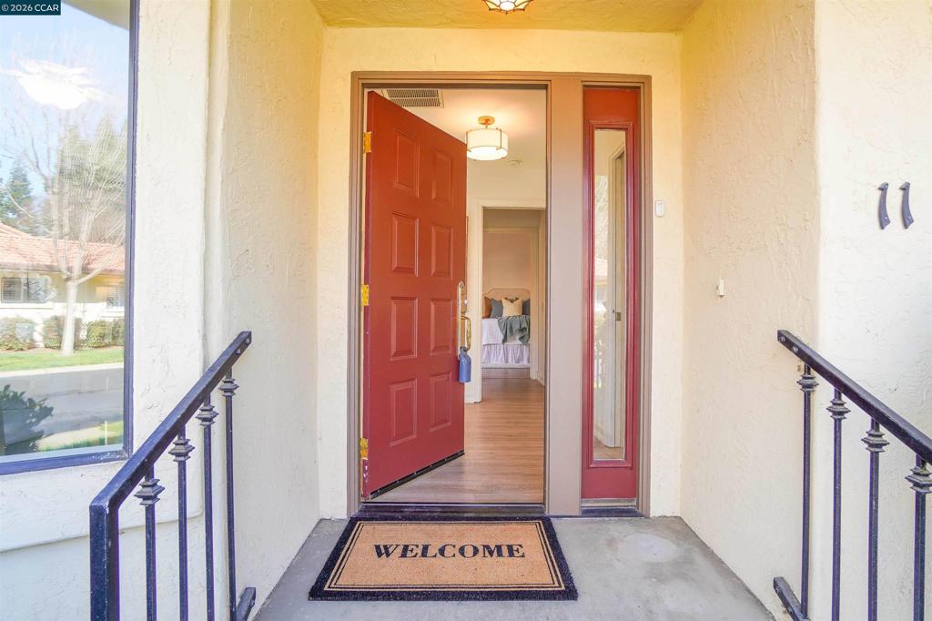 11 Fountain Grove Cir