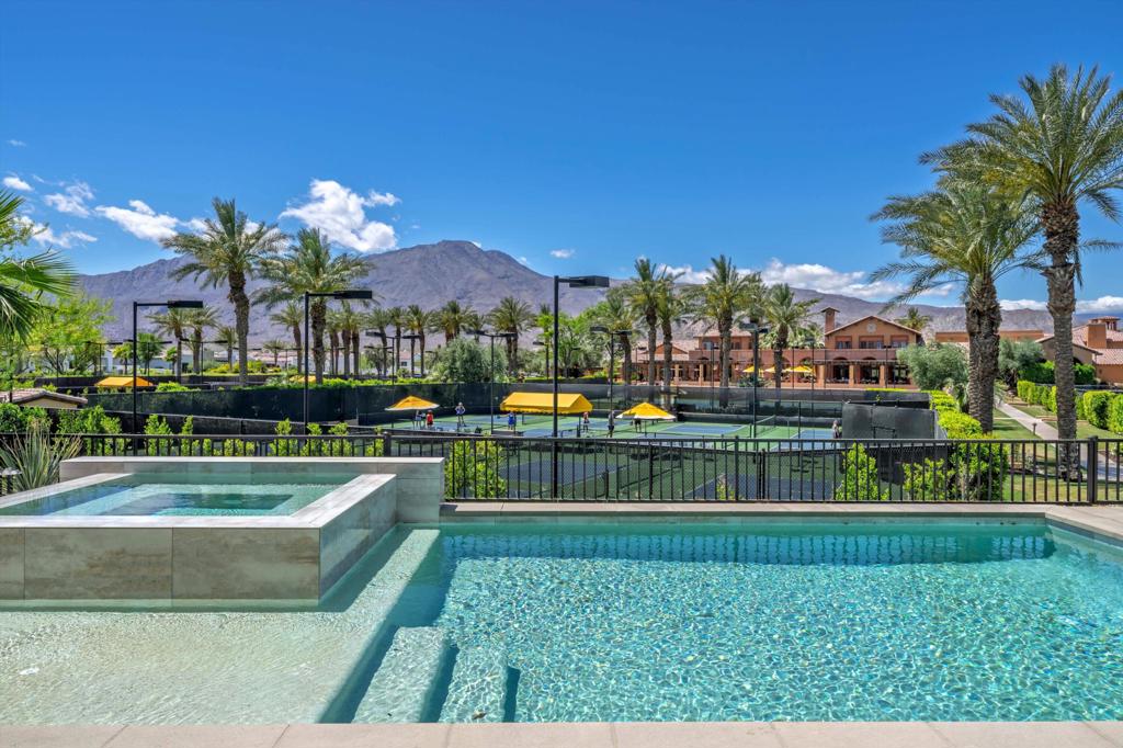 Andalusia at CM - Residential