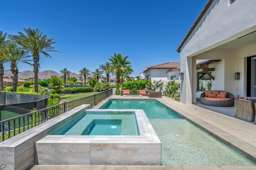 Andalusia at CM - Residential