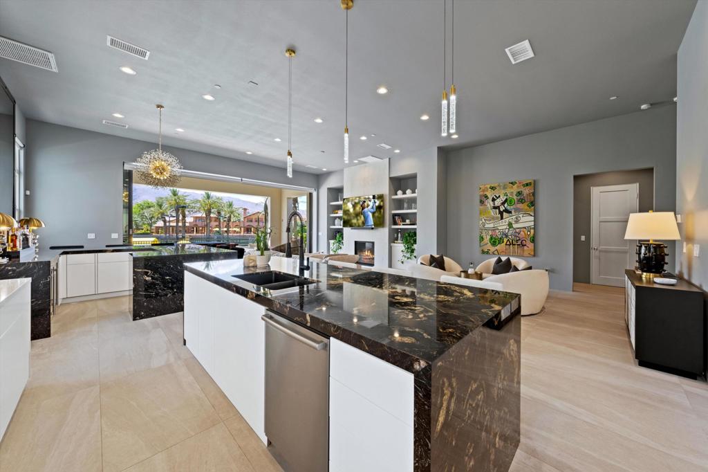 Andalusia at CM - Residential