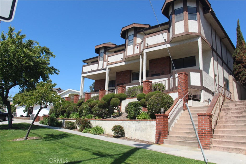 220 S Guadalupe Avenue 5