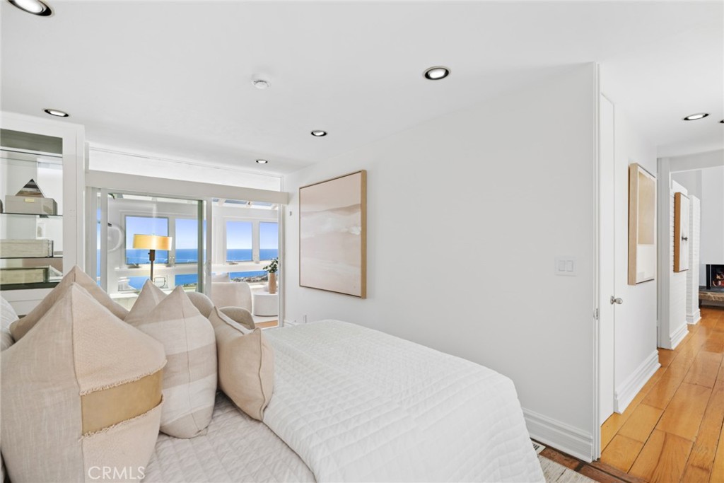 1105 Summit Drive, Laguna Beach CA 92651 - Photo 21