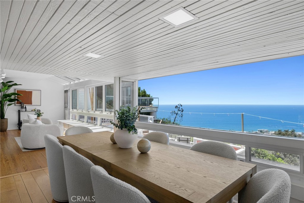 1105 Summit Drive, Laguna Beach CA 92651 - Photo 10