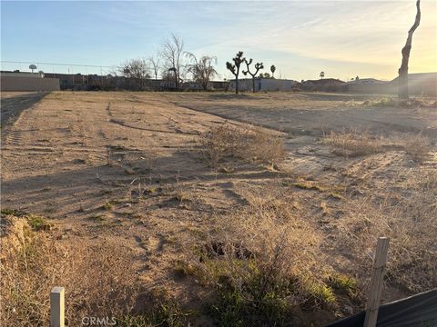 Photo of 4 Valencia, Hesperia, CA 92345 (MLS # HD26021485)