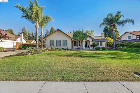 Photo of 511 Rhea Way WAY, Livermore, CA 94550 (MLS # 41144551)