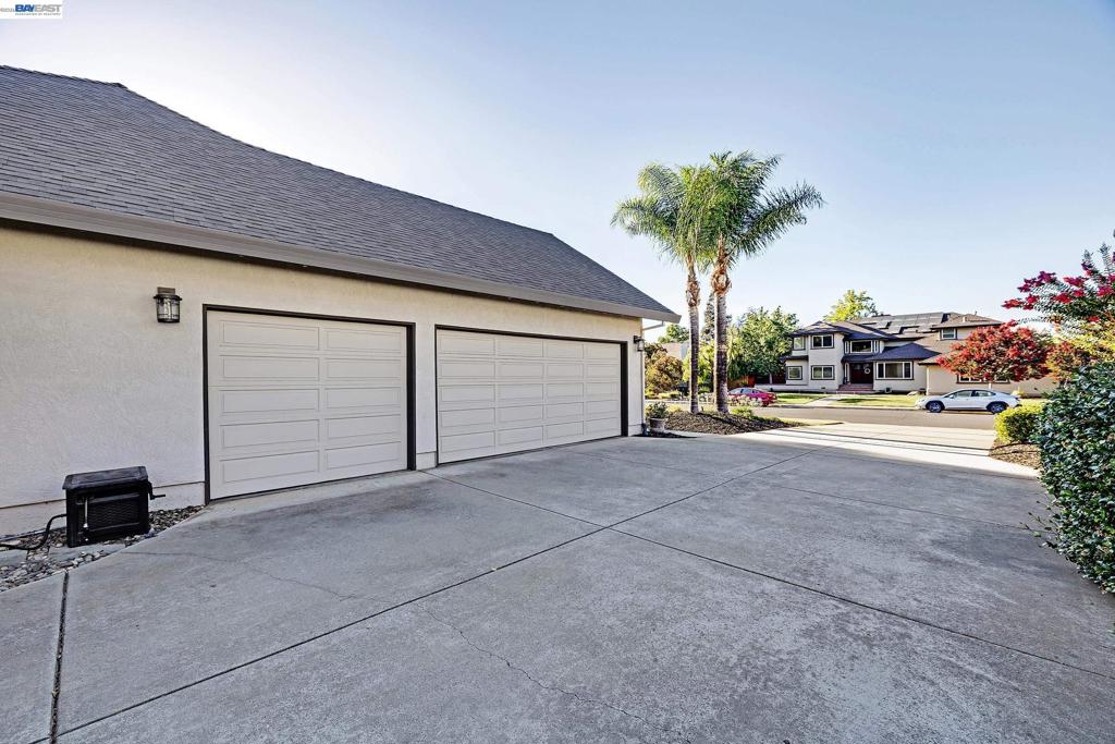 511 Rhea Way