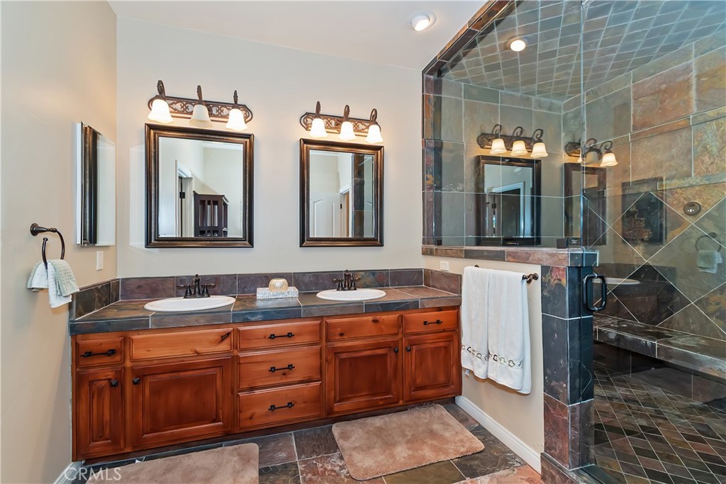 Arrowhead Woods (AWHW) - Residential