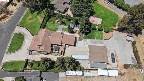 Tiny photo for 4670 Lariat Ln, Oakley, CA 94561 (MLS # 41142077)