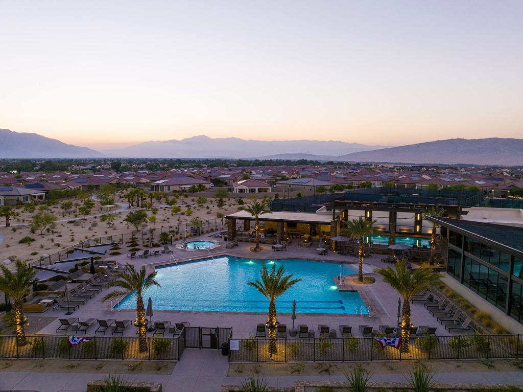 Del Webb RM - Residential