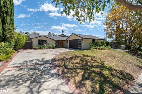Photo of 1150 Leonard Avenue, Pasadena, CA 91107 (MLS # P1-28625)