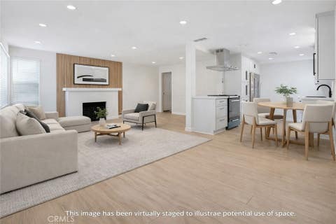 Photo of 18216 Hartland Street, Reseda, CA 91335 (MLS # SR26161310)