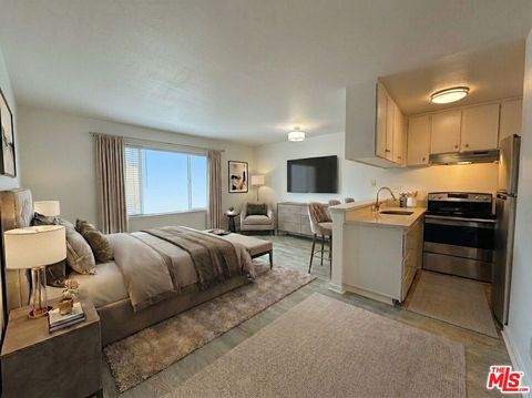 Photo of 5805 W 8th Street #311, Los Angeles, CA 90036 (MLS # 26652403)