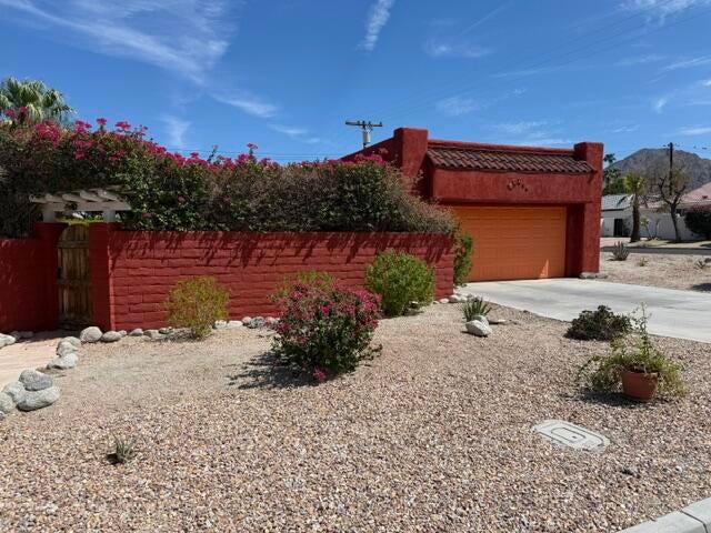 52210 Avenida Juarez