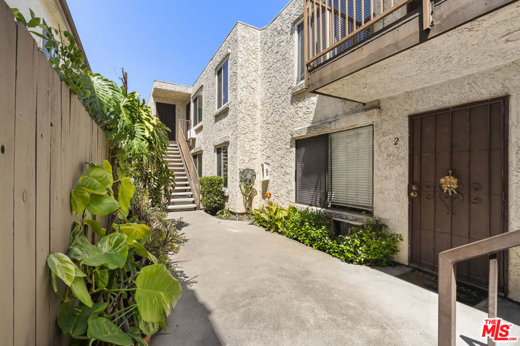 3682 Nile Street 3