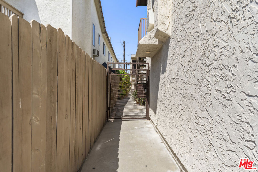3682 Nile Street 3