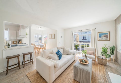 Photo of 333 28th Street, Hermosa Beach, CA 90254 (MLS # SB26221046)