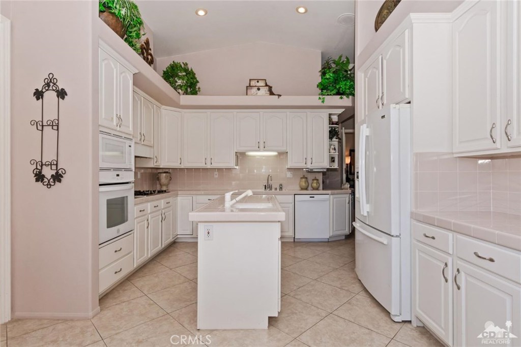 Sun Villas - Residential