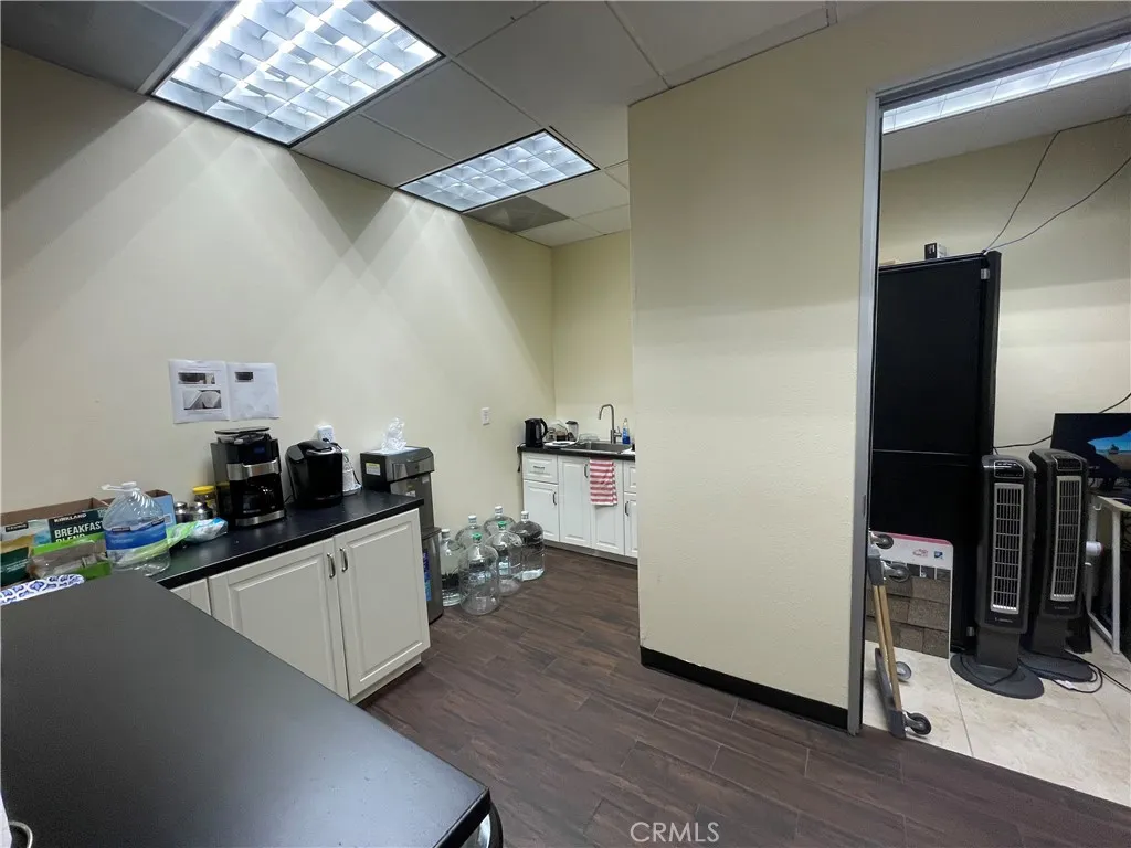 Costa Mesa, California 92626, United States, ,Residential,Active,242592