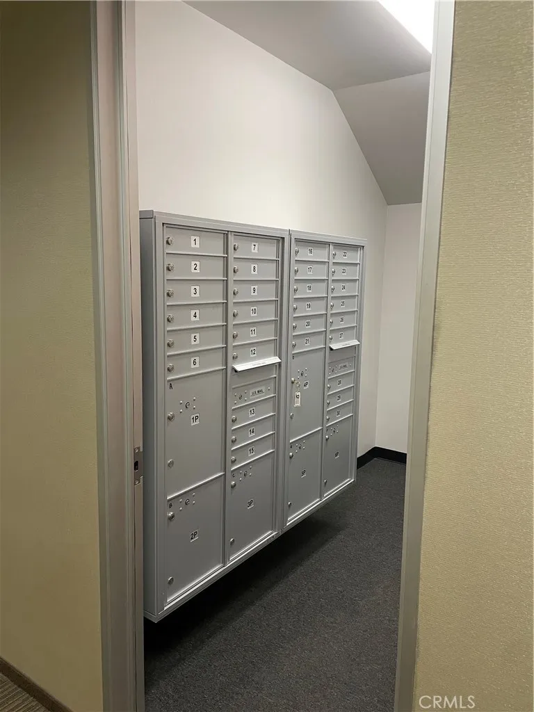 Costa Mesa, California 92626, United States, ,Residential,Active,242592