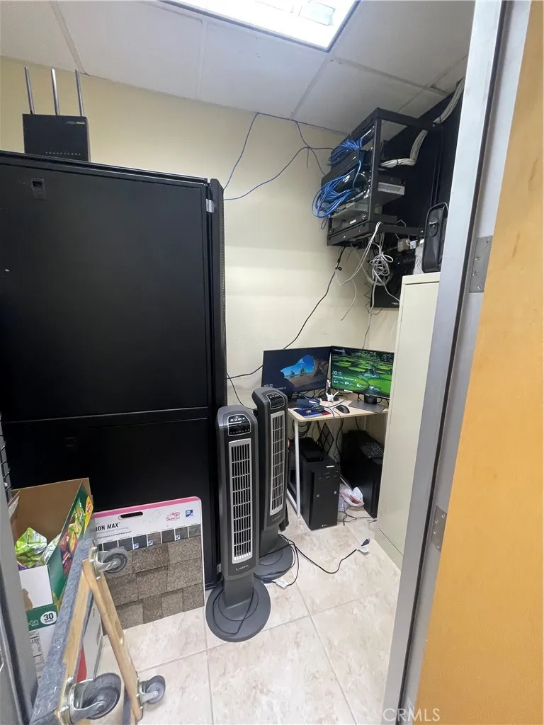 Costa Mesa, California 92626, United States, ,Residential,Active,242592