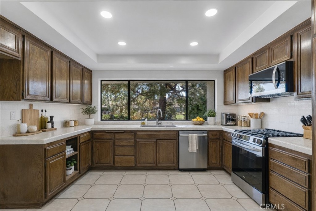 3832 Mainsail Circle