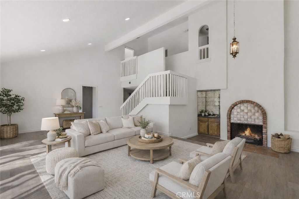 3832 Mainsail Circle