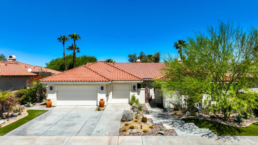 38800 Desert Mirage Drive