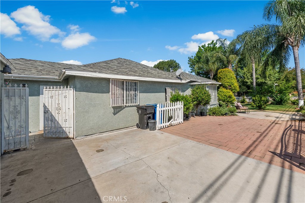 556 Harps Street