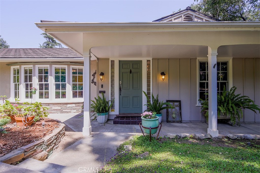 2450 Hermosita Drive