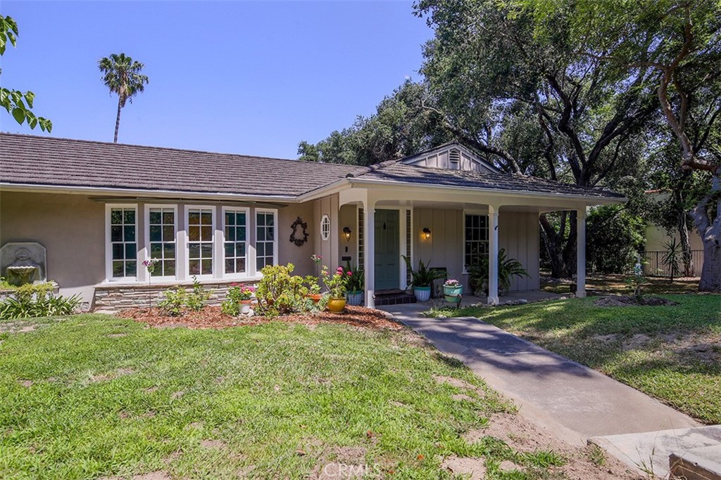 2450 Hermosita Drive