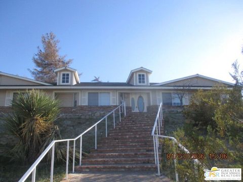 Photo of 58479 Sierra Vista Drive, Yucca Valley, CA 92284 (MLS # 26642109PS)