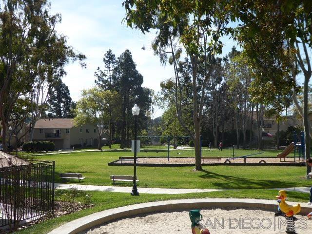 8067 Camino Kiosco