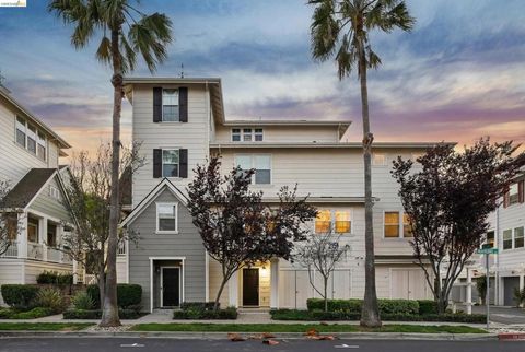 Photo of 2153 2153 Northshore Dr Dr, Richmond, CA 94804 (MLS # 41126100)