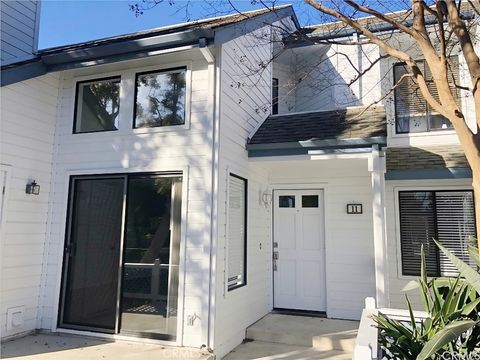 Photo of 11 Briarglen, Irvine, CA 92614 (MLS # NP26061976)