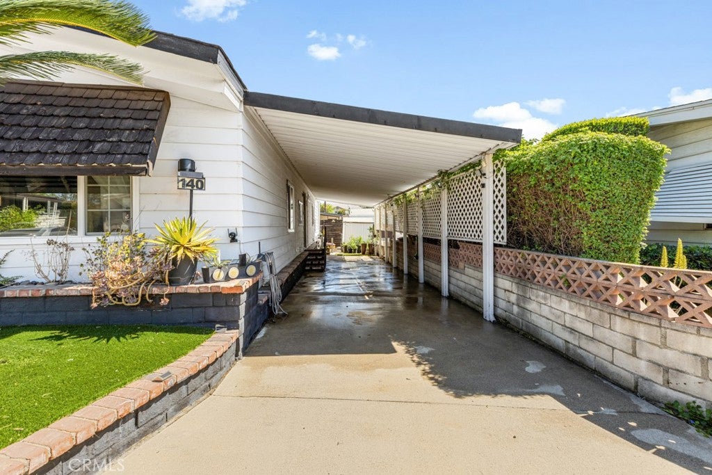 8651 Foothill Blvd #140
