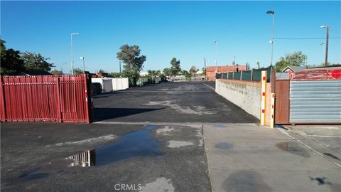 Photo of 11026 Roswell Avenue, Pomona, CA 91766 (MLS # CV25243455) Photo of 11026 Roswell Avenue, Pomona, CA 91766 (MLS # CV25243455)