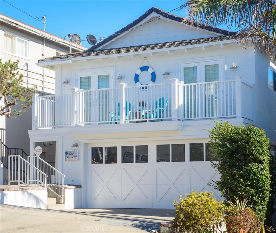 Dream home near downtown with a flexible floorplan. This fully remodeled beach cottage near downtown has old-time charm, but modern everything. Wide-plank oak flooring throughout, with an open concept living area upstairs and built-in dining nook. Sparkling white marble countertops highlight a stunning cook's kitchen, with high-quality cabinetry and thoughtful finishes throughout the home. There is so much more space here than expected, with 4 sizable bedrooms, separate upstairs and downstairs family rooms and a wet bar. Enjoy indoor/outdoor living with a top-level deck and a spacious, private enclosed backyard downstairs. It all comes together with extra style to spare. From this location, you are a short walk to downtown Manhattan Beach's many restaurants and other attractions. You can park 4 cars without relying on the street. UNFURNISHED rental. 12 MONTHS, not short term. PETS: Might be flexible re: pets, please inquire. ** Please note: Photos are from prior listing and may not reflect current status of interior or neighboring homes.