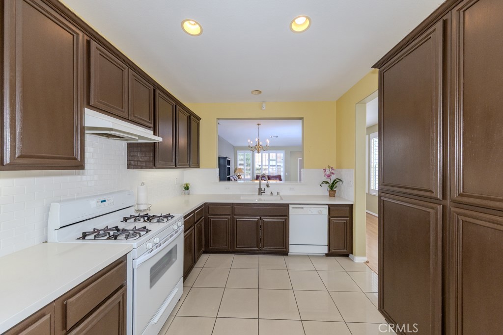 2158 W Cherrywood Lane