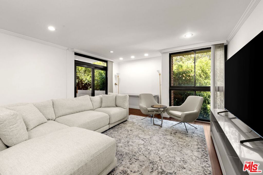 11750 W Sunset Boulevard 301