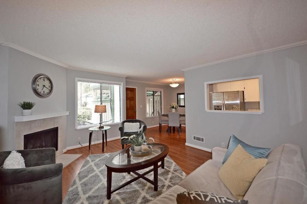 listing image 130722568201976385957