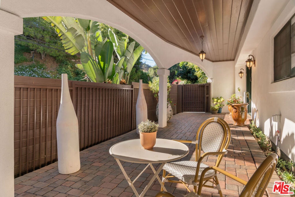 1508 N Beverly Glen Boulevard, Los Angeles CA 90077