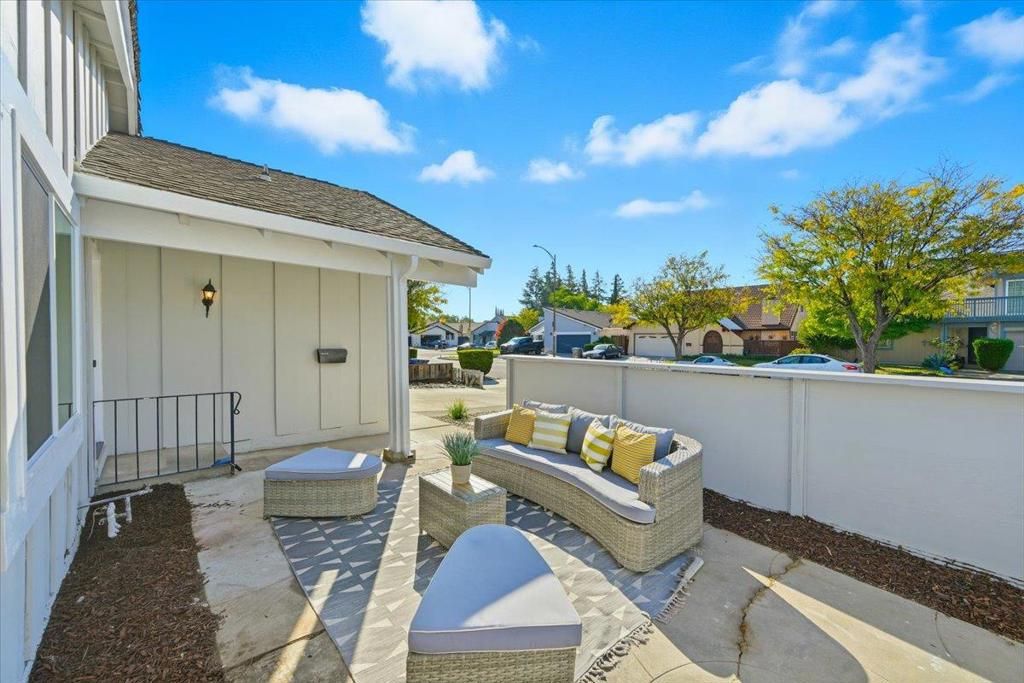 Photo of 4354 Crescendo Avenue, San Jose, CA 95136 (MLS # ML82025810)