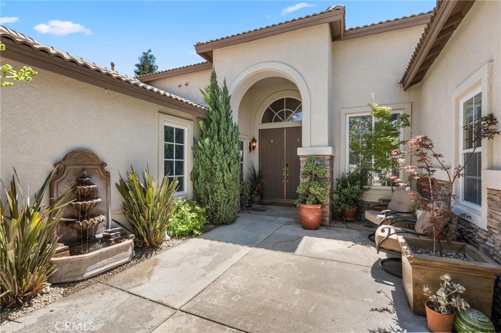 13675 Village Court