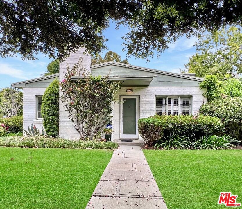 5340 1/4 Village Grn