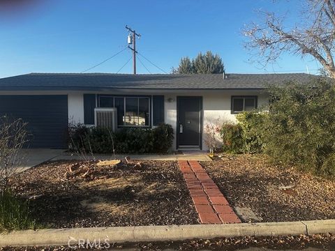 Photo of 43464 Briercliff Dr, Hemet, CA 92544 (MLS # SW26024218)
