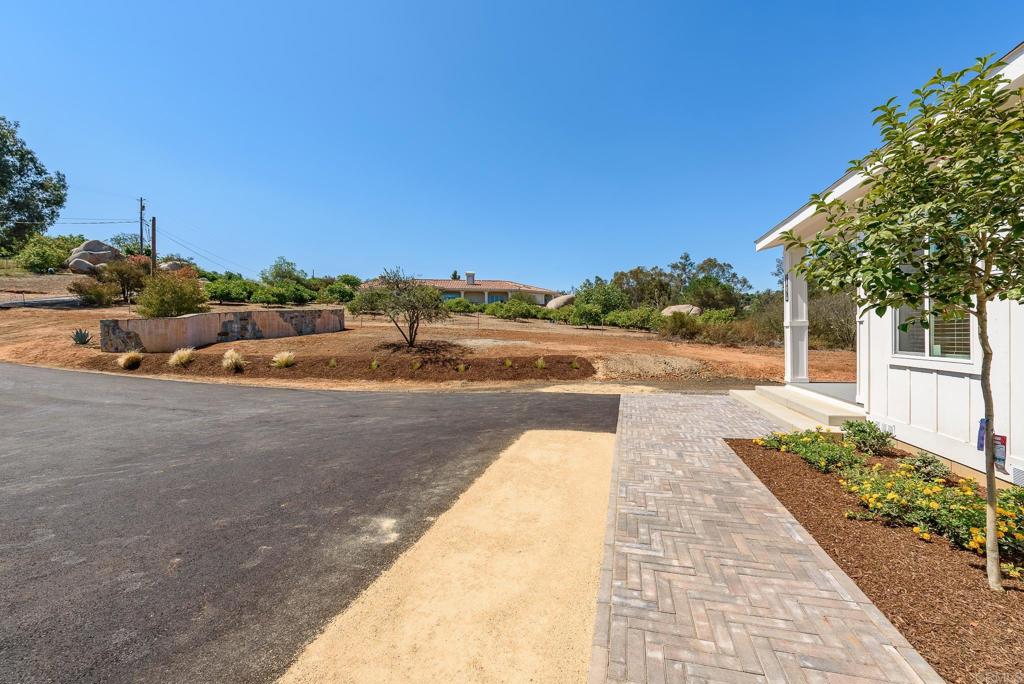 28676 Mountain Lilac Road