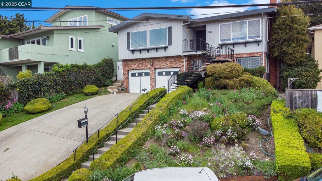 TEWKSBURY HGTS - Residential